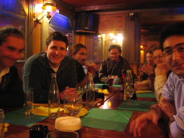 Jean, Emmanuel, Guillaume, Stéphane, Kai, ?, les bras de Philippe, Sniper